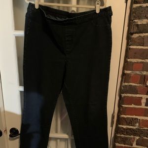 Isaac Mizrahi Live Stretch Pull on jeans size 20WT